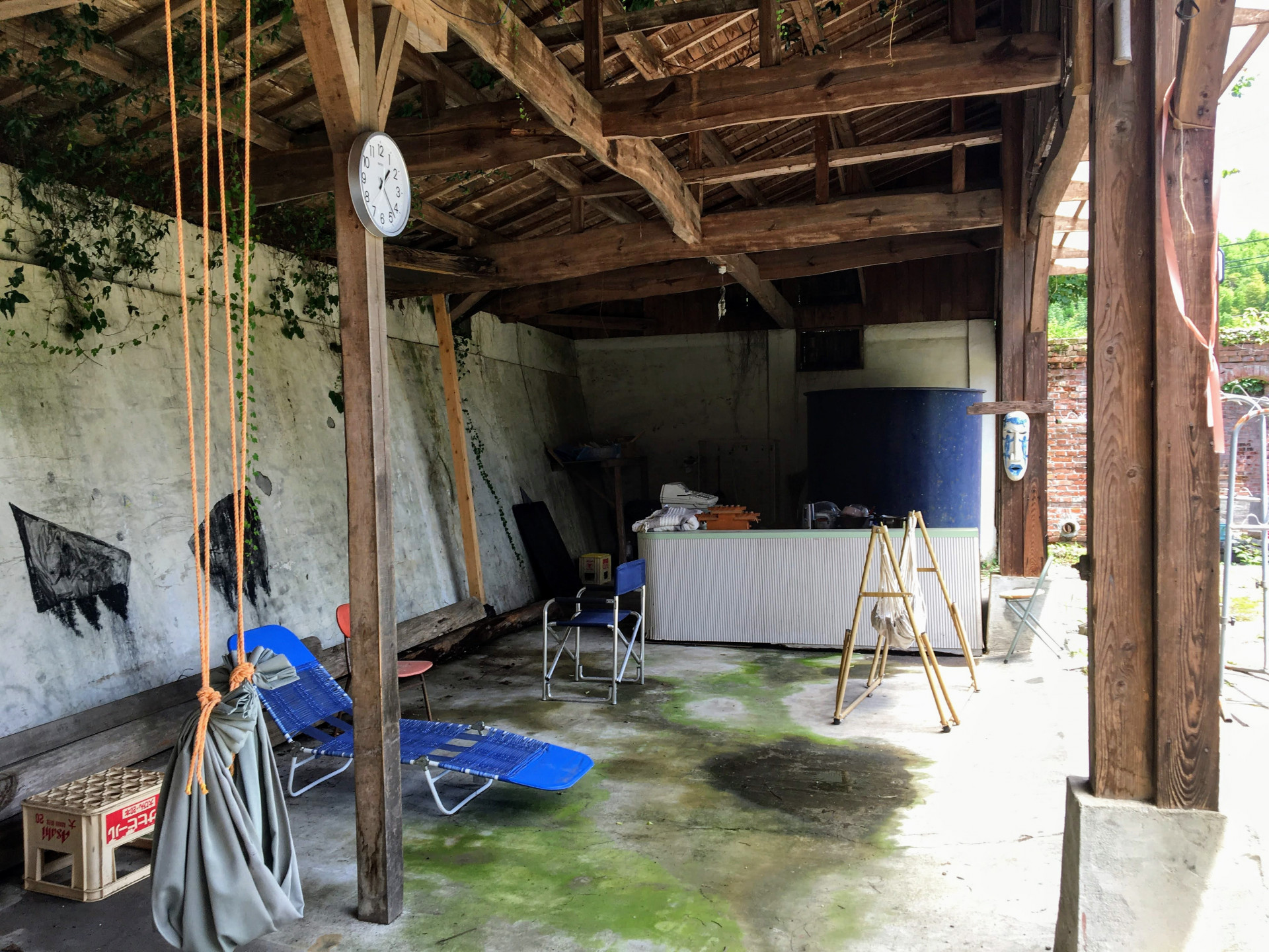 先生は町の人。時間割は自分次第。いまを生きながら「わたしのこたえ」を創る、想いでつながった3人が豊後大野で始めたここのね自由な学校。