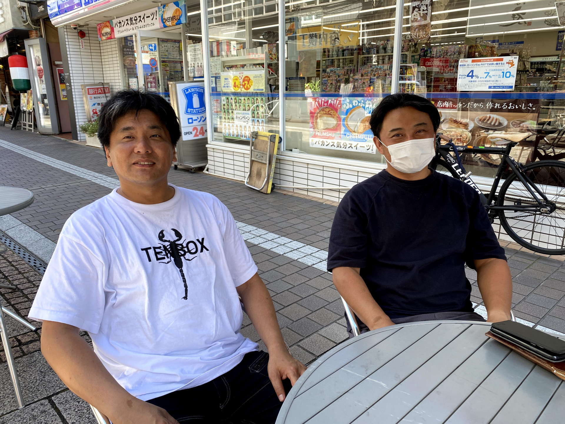 左から藤井さん、安達さん