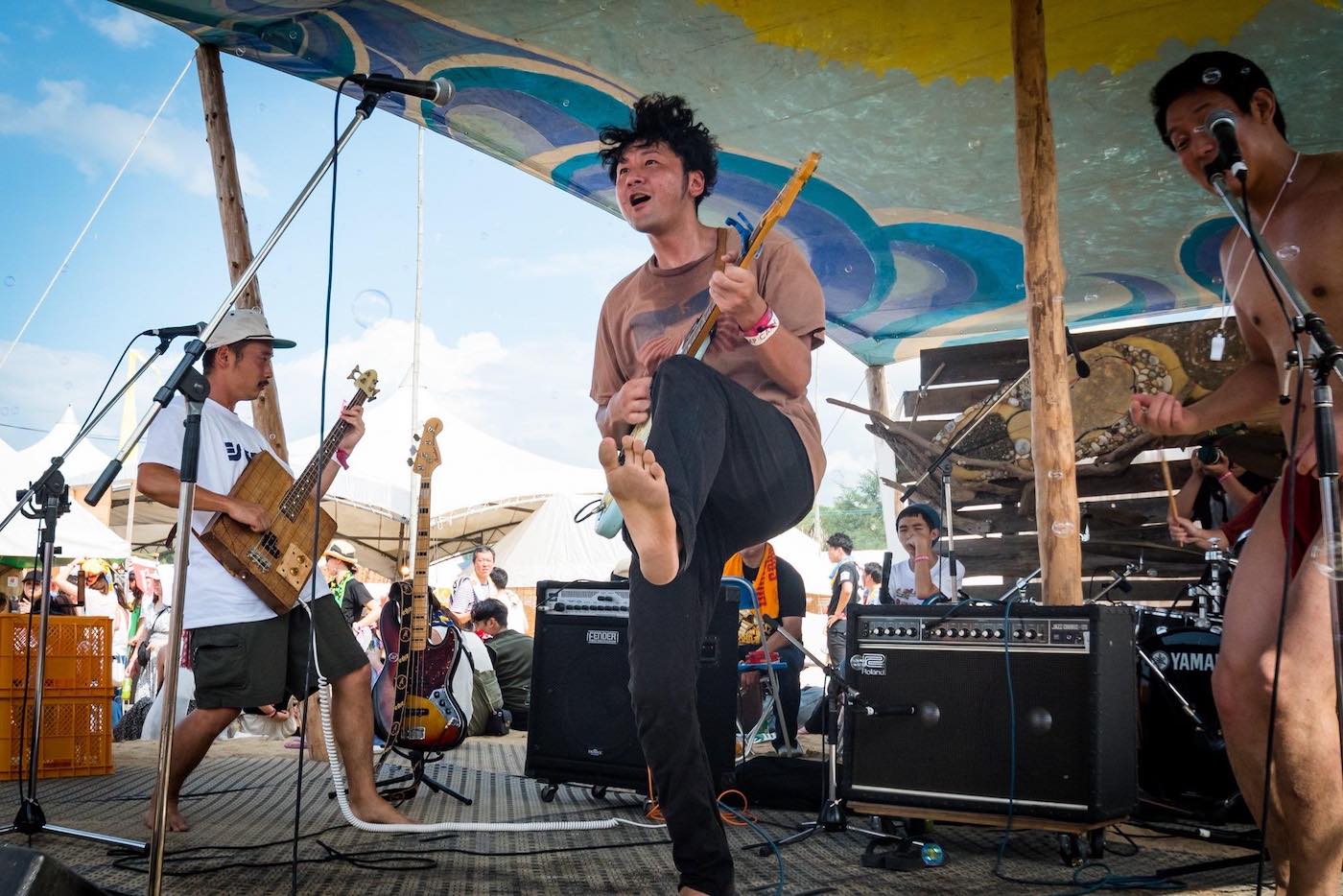 狂うほどに褒められる。魔界フェスは、佐伯へのアンオフィシャルな入り口。何もないから楽しくいたい。コンプレックスも障がいもみんなで垣根を越えられる優しいUターンロックンロールボーイ。