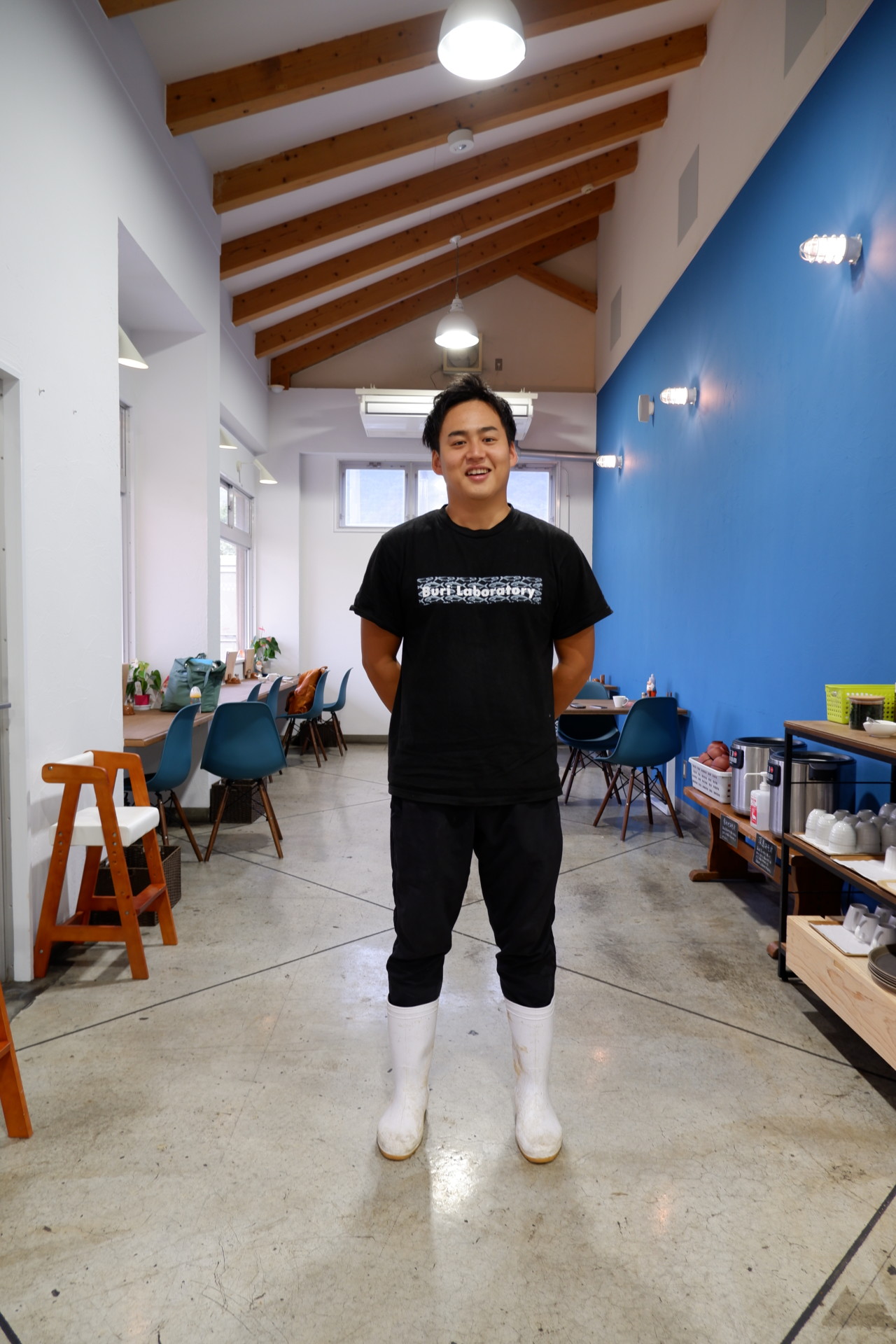 23歳で道の駅かまえの駅長に。思い出の故郷に想いを馳せ、蒲江とブリを世界へ伝えていきたい早川さんの移住と挑戦の日々。