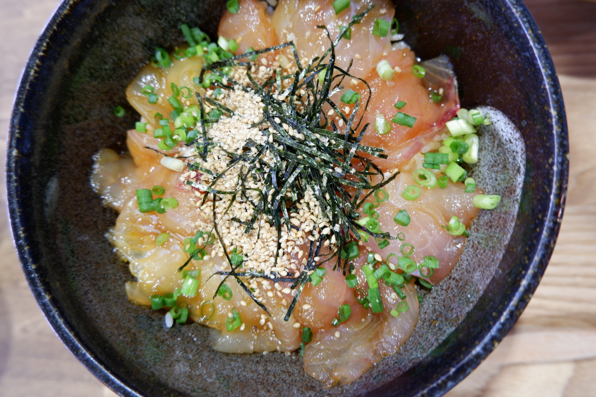 23歳で道の駅かまえの駅長に。思い出の故郷に想いを馳せ、蒲江とブリを世界へ伝えていきたい早川さんの移住と挑戦の日々。