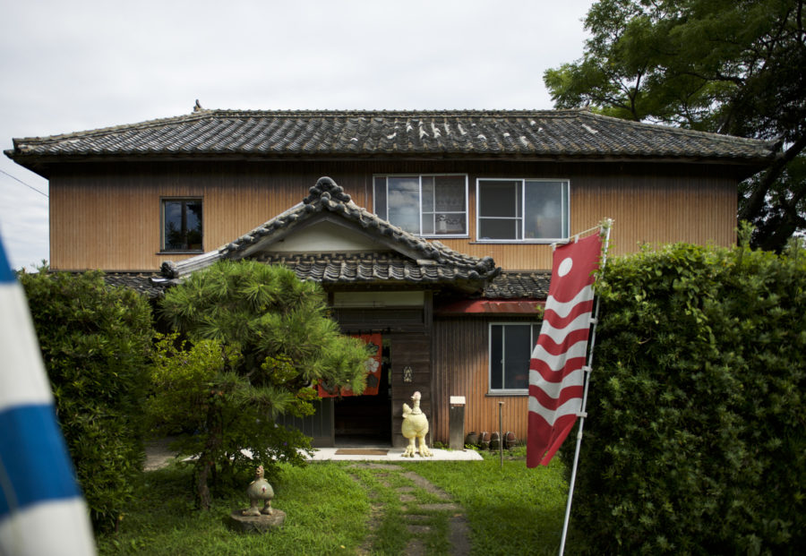 伝統の型染を自分らしく表現し、人や社会を明るく楽しくする「よつめ染布舎・よつめデザイン」の国東市国見町暮らし。