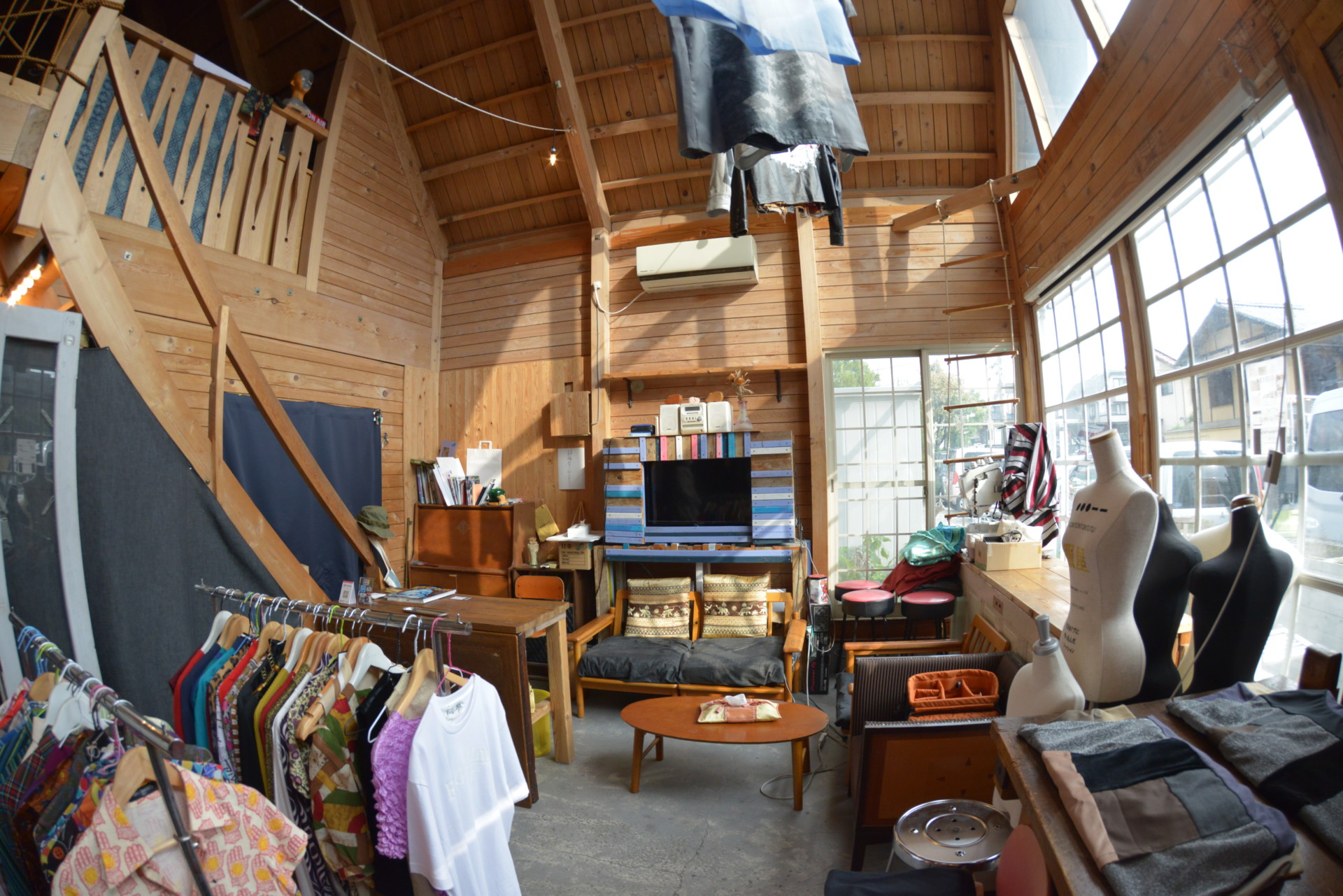 都心から発信されるファッションを地方から発信したい。別府から挑戦する新しいアパレルのカタチ。