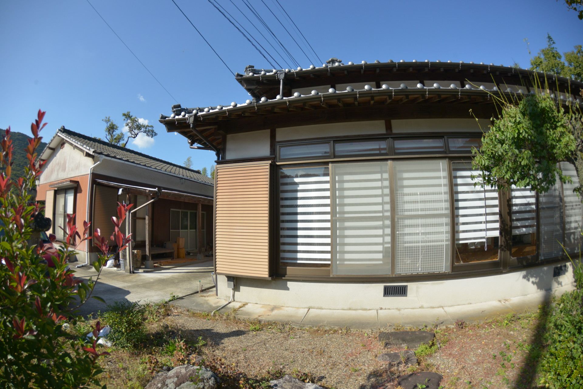 映画の美術スタッフとして全国を飛び回る多忙な生活から一転。たどり着いた豊後高田での田舎暮らし。