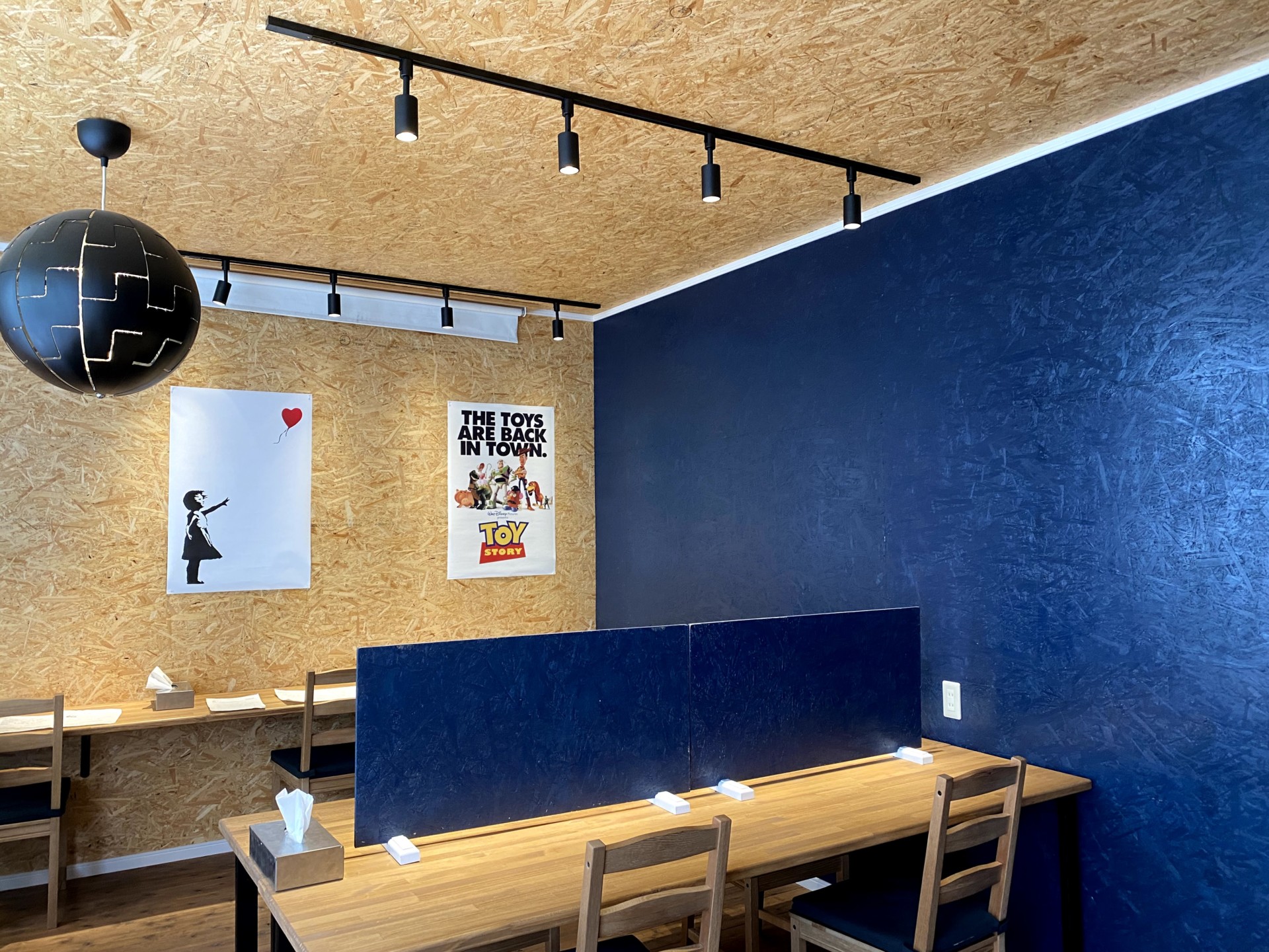 バイクのスタントマンから、日本蜜蜂専門の蜜蜂農家へ。直感を信じて切り開く新たなライフスタイル。