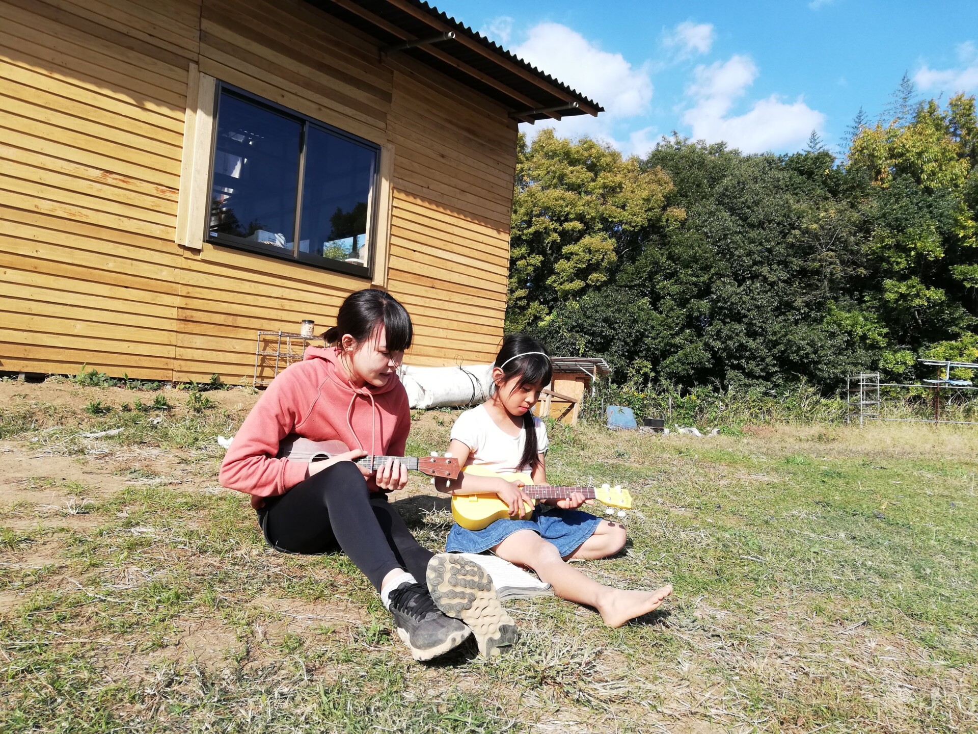 一緒に楽しもう！自身の経験を生かして作った自給自足のフリースクール「みんなの学校」