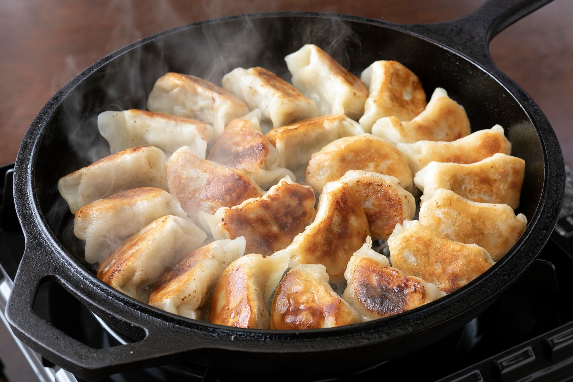 やむちゃで手と手を結ぶ、自ら楽しむ中津暮らし。