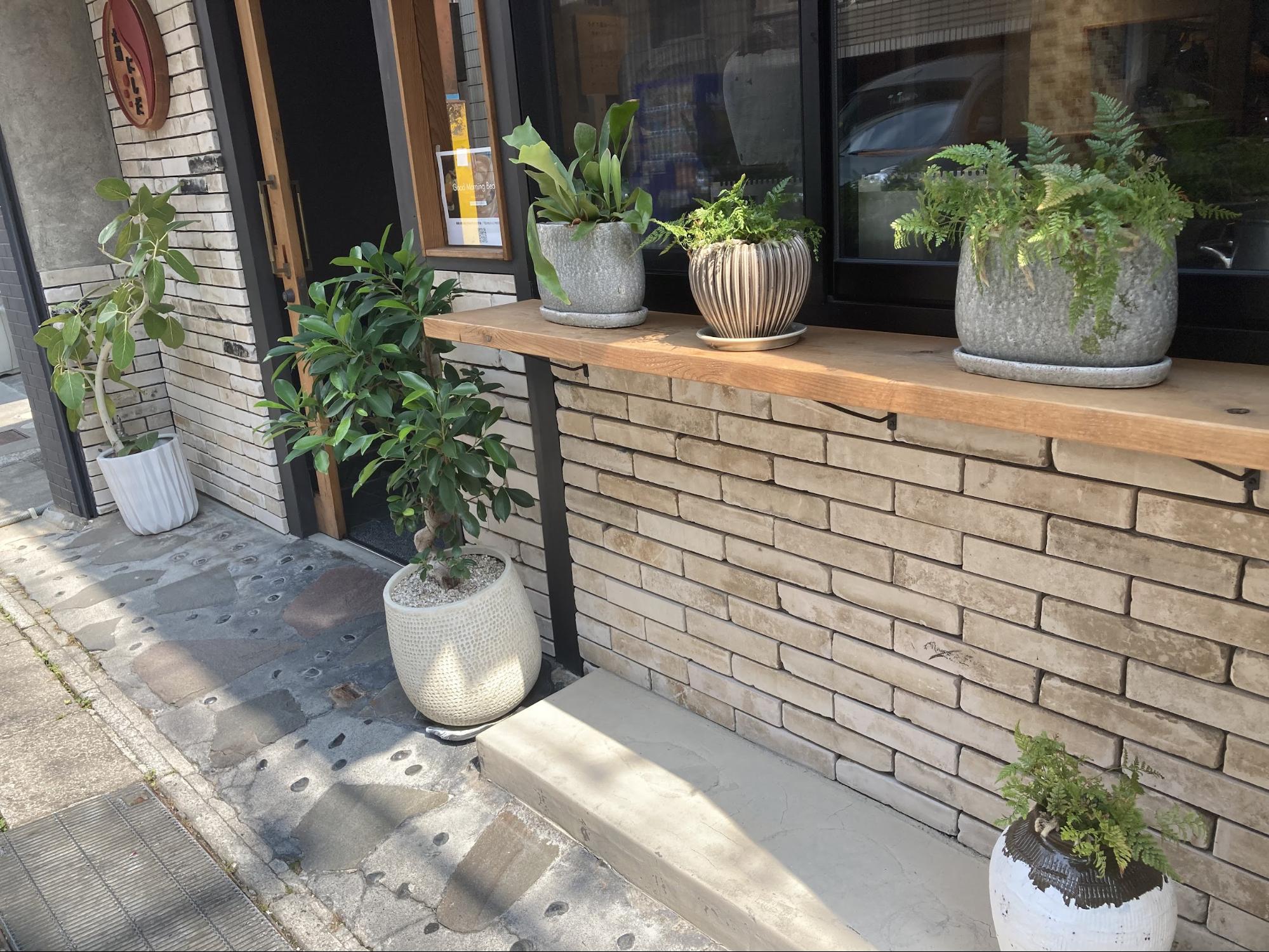 都会での会社員生活から別府市で飲食店経営へ。移住先で得た穏やかで幸せな日々