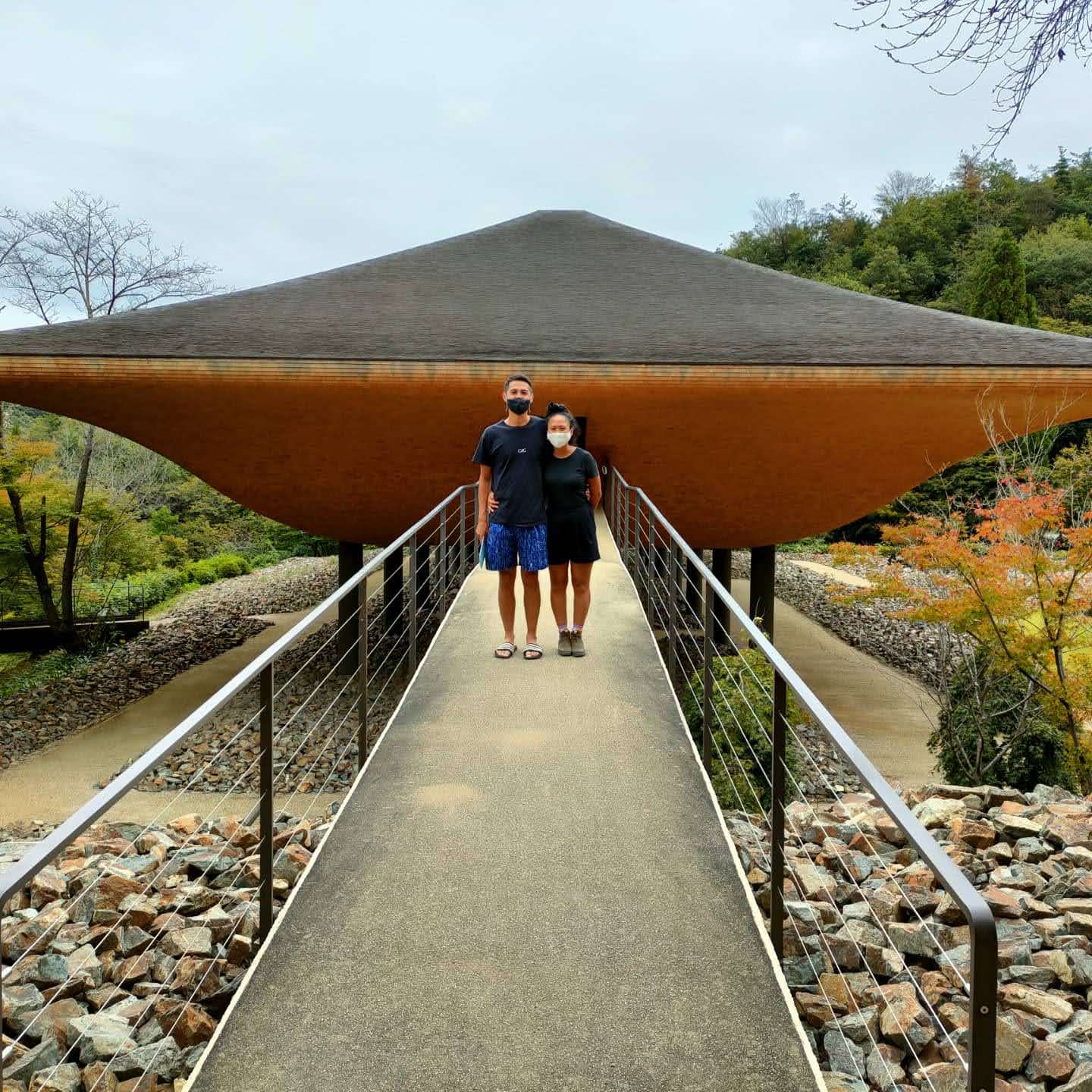 オーストラリアの都会的な生活から、日本での田舎暮らしへ。理想の移住先を求めて全国各地を旅した夫妻の軌跡。