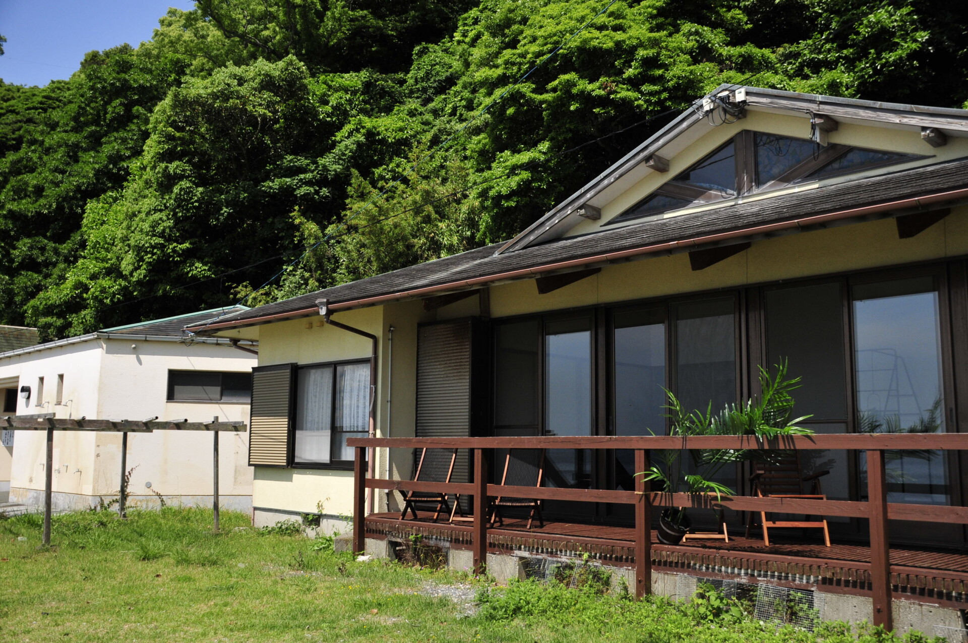地元の高校生達の笑顔をきっかけにUターン。綺麗な海岸にキャンプ場を開業。