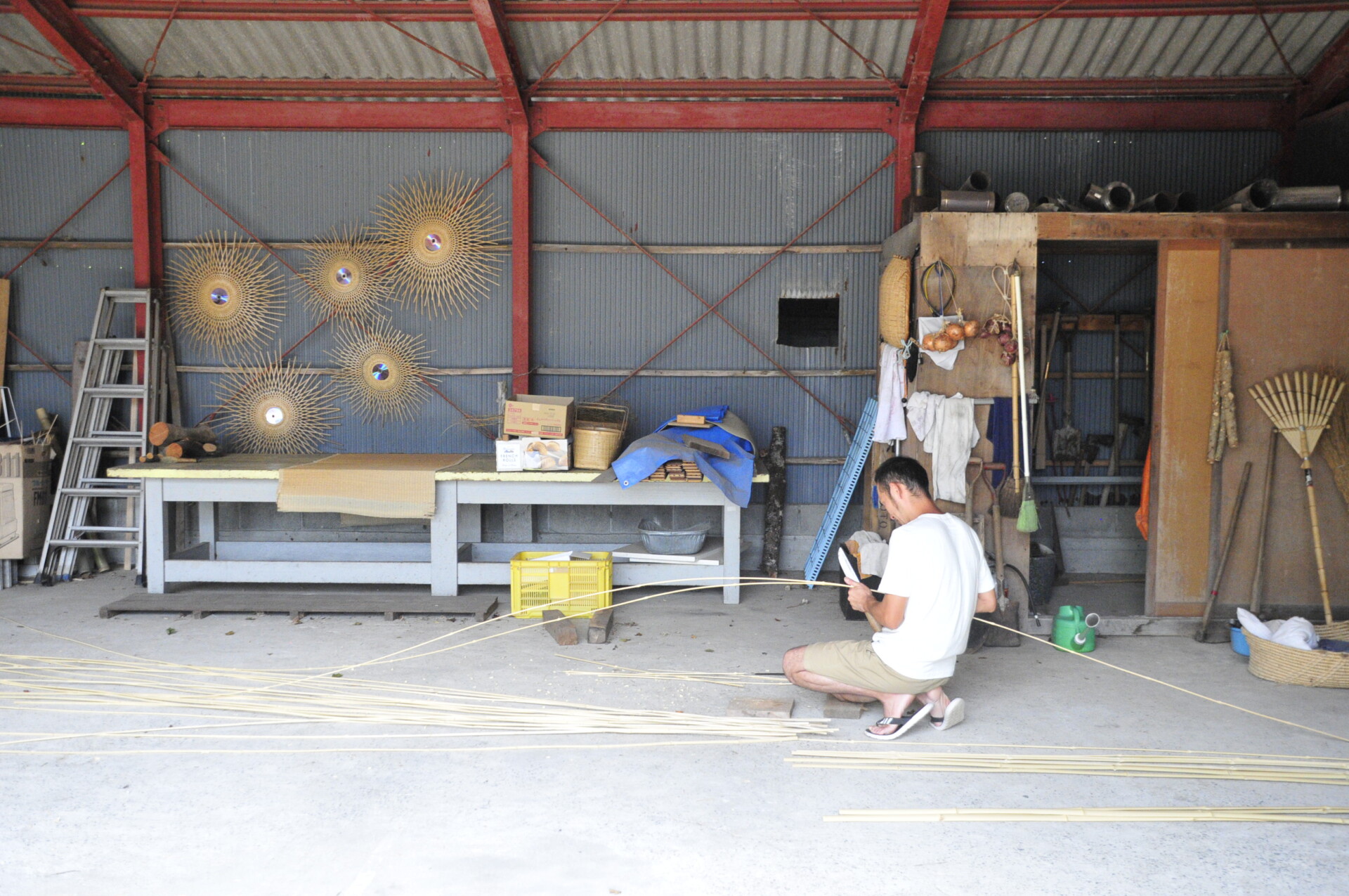 竹細工に適した環境を求めて移住。豊かな自然と温かい人々に囲まれた九重町での暮らし。