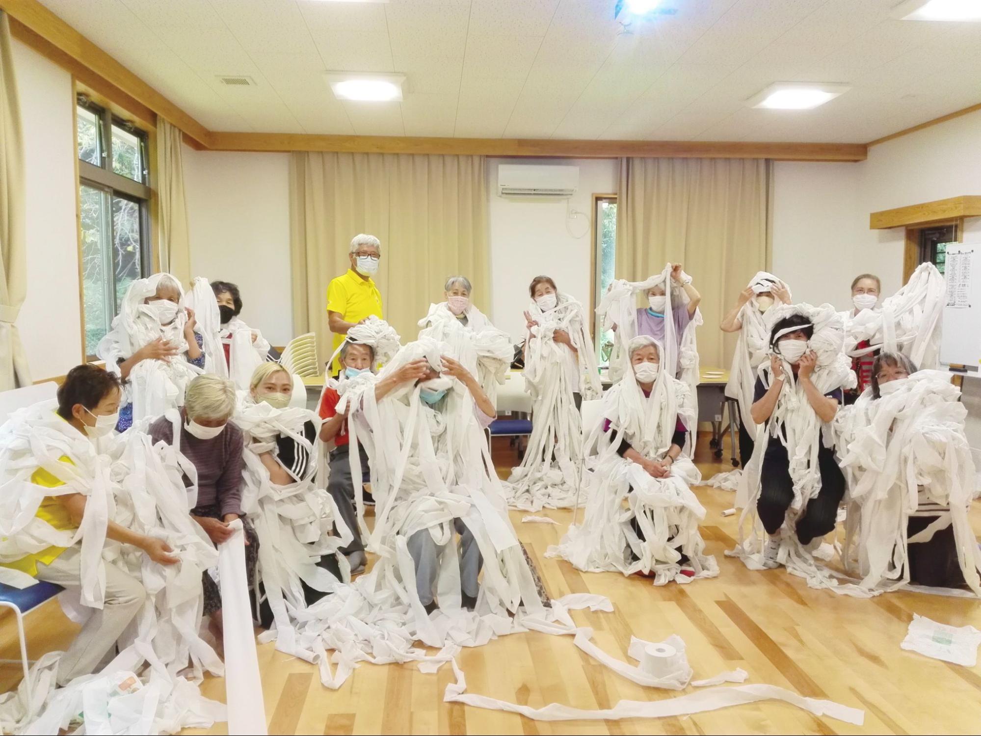 地域のふれあいサロンで行われたワークショップの様子