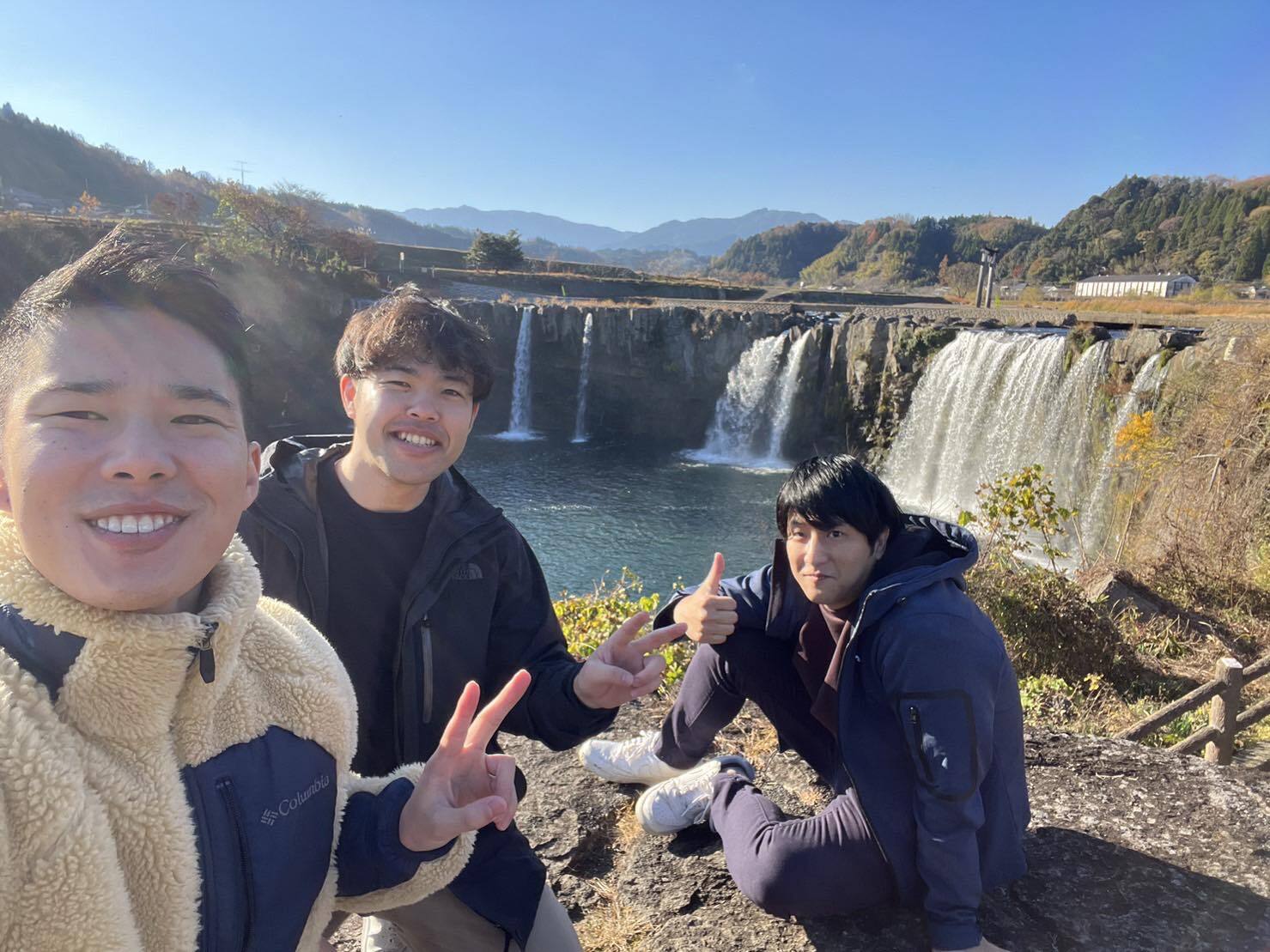 友人と原尻の滝へ訪れた時の一枚