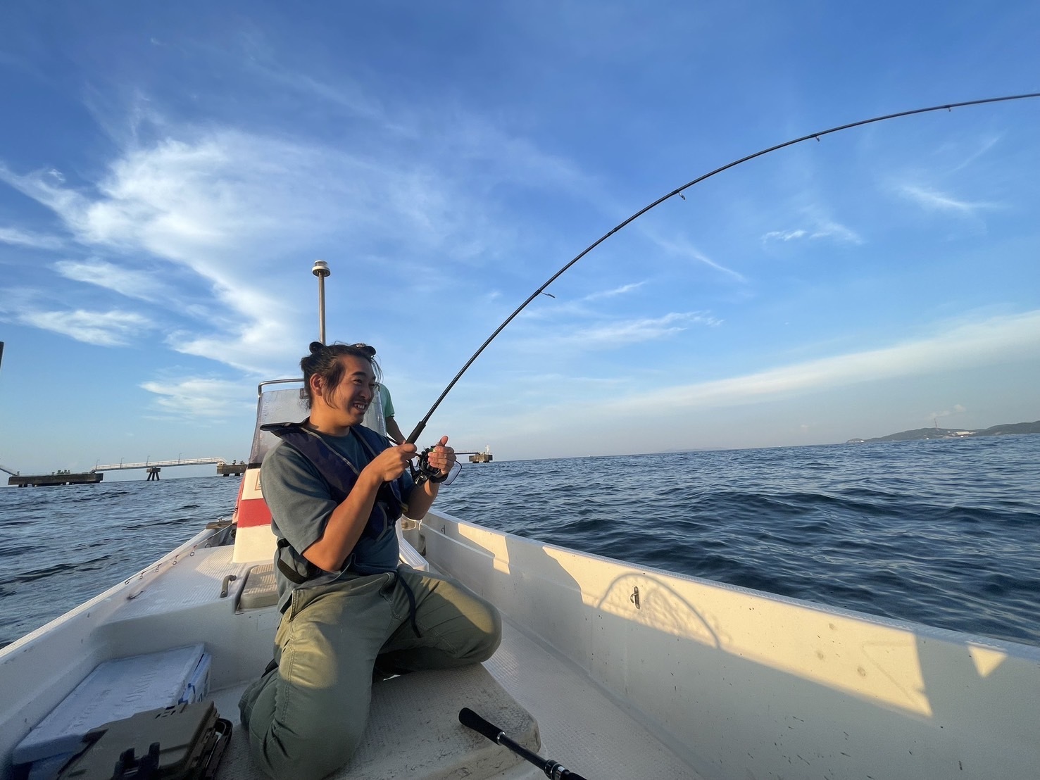 船釣りを楽しむ池上さん